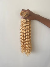 Load image into Gallery viewer, Curly Bundles and Braiding bundles
