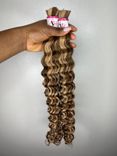 Load image into Gallery viewer, Curly Bundles and Braiding bundles

