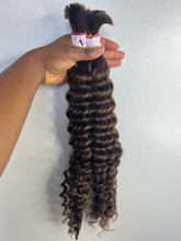 Load image into Gallery viewer, Curly Bundles and Braiding bundles
